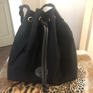 💫🤩HOST PICK🤩💫 D & B* Nylon Bucket Bag‼️ EUC